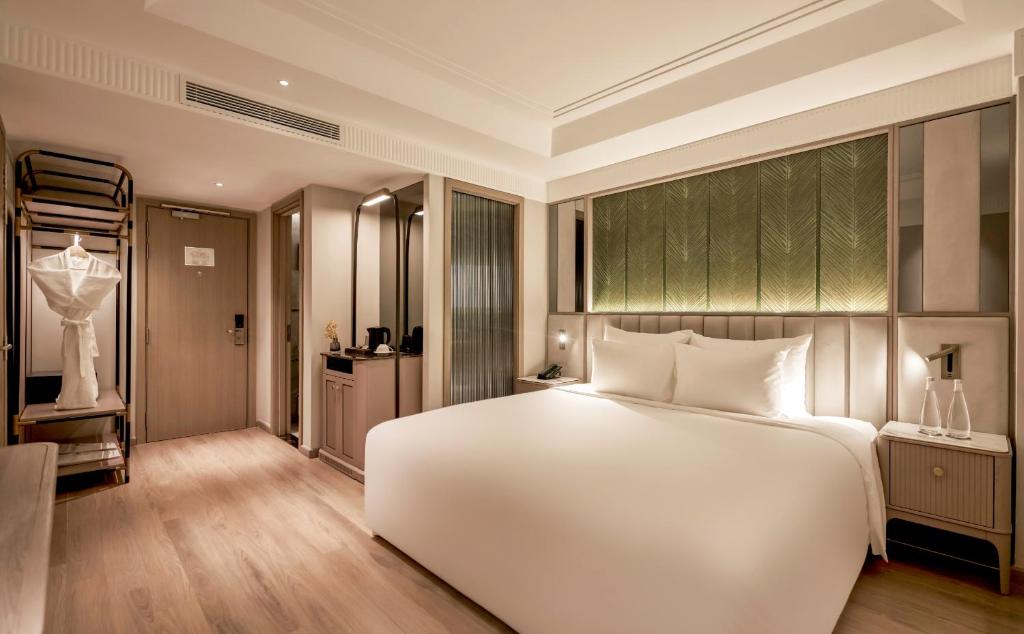 khách sạn gần Dinh Độc Lập